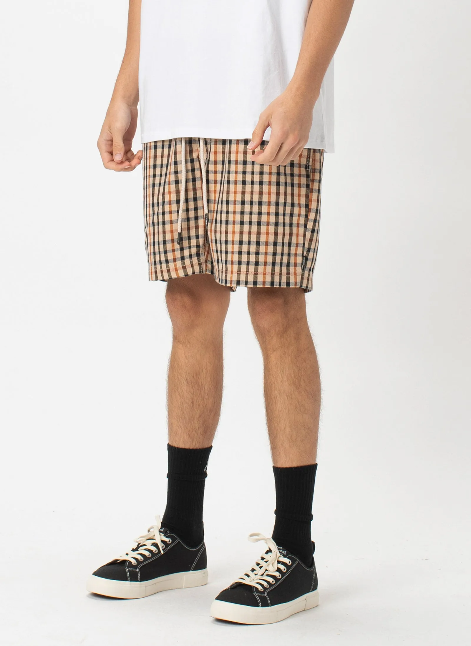 Poolside 17" Short Beige Check